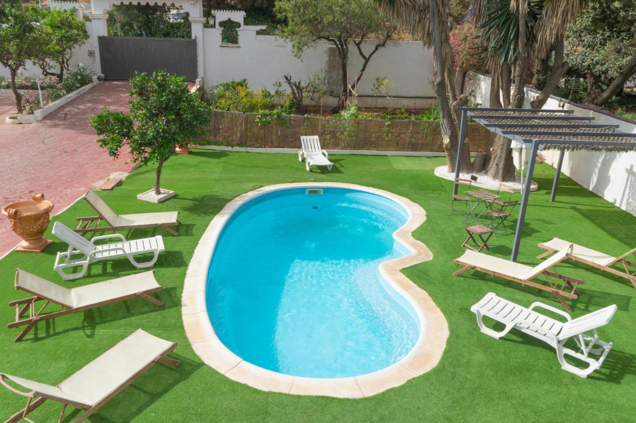 Costa Apartahotel